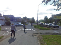 Стало: автомобили вдоль дороги
